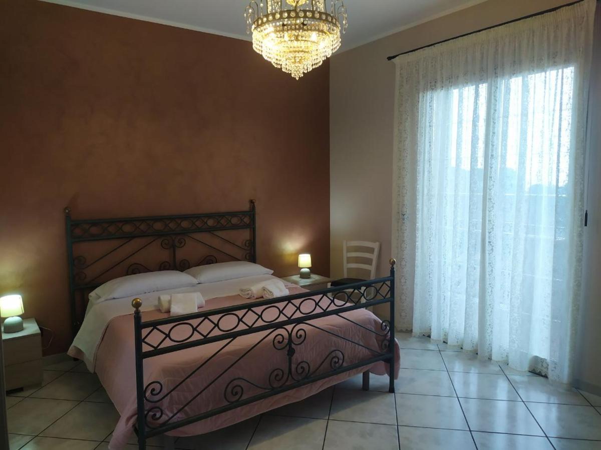 Bed and Breakfast Grotta Del Monaco Pedara Exterior foto